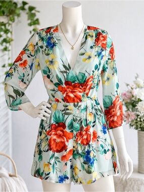 Yumi Kim Floral Romper S Mint Green Belted V-Neck Boho Chic Spring